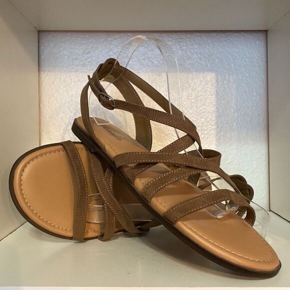Torrid Womens Strappy Sandals Brown Adjustable Low Heel Shoes Flat Buckle 11 W - Picture 1 of 15